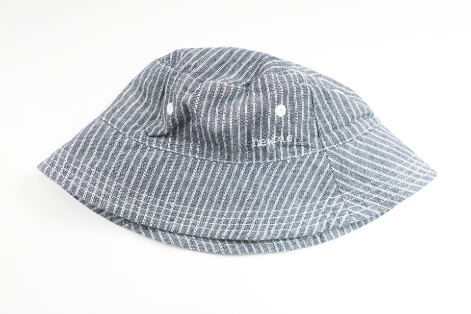 Solhat fra Newbie - Størrelse 44/46 - Marineblå