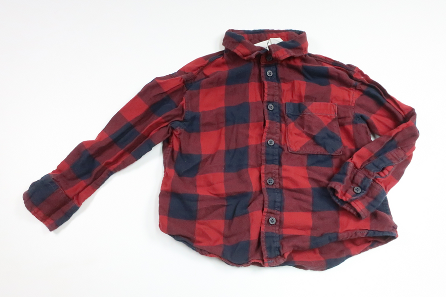Ternet skjorte fra H&M - Størrelse 98/104 - Rød