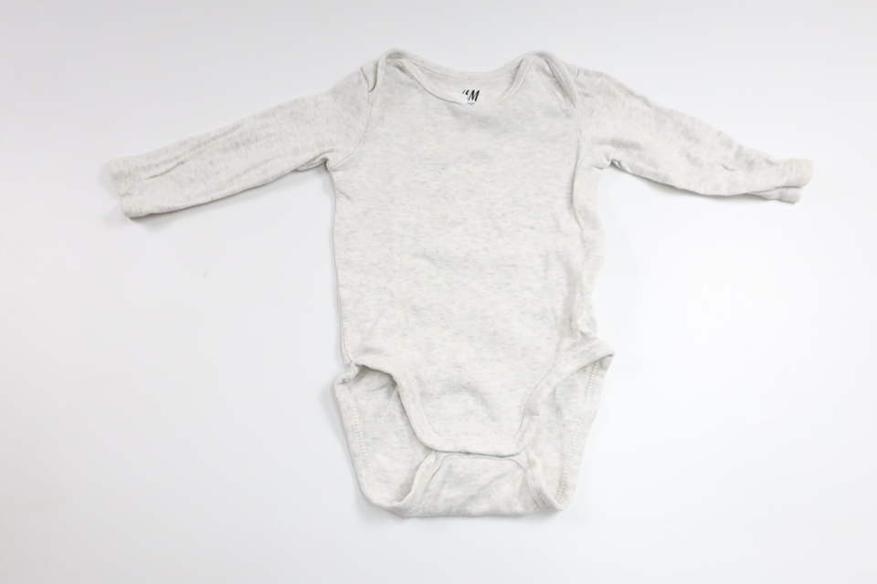 Bodysuit fra H&M - Størrelse 62 - Grå