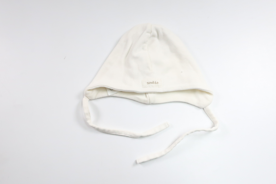 Hat fra Newbie - Størrelse 40/42 - Off-white