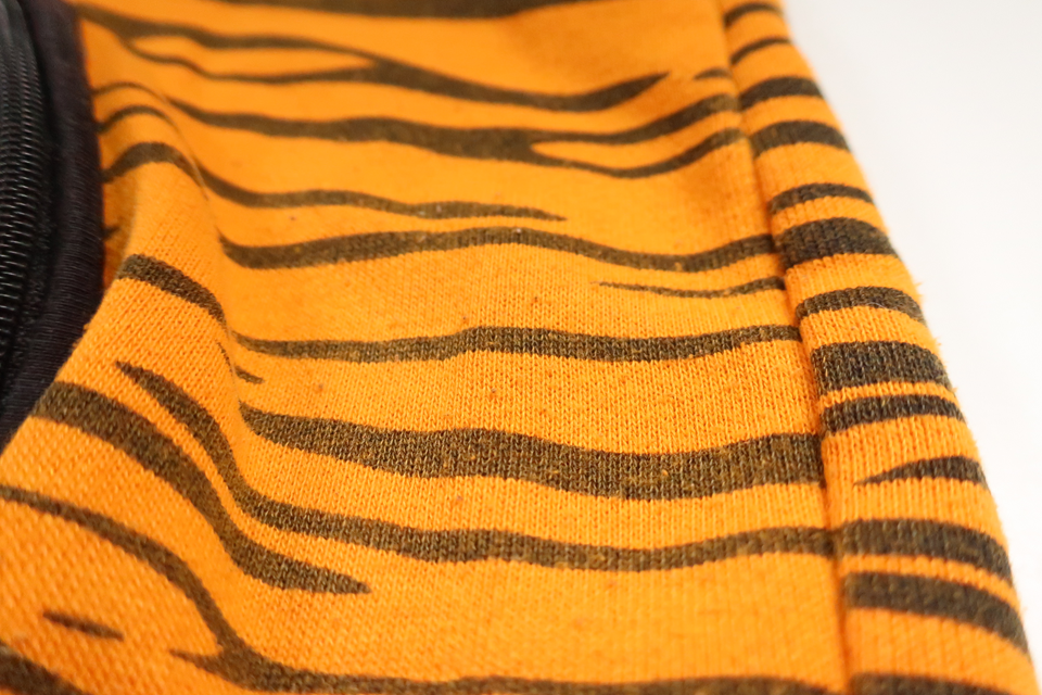 Tigermønstrede overalls fra Petter & Kajsa - Størrelse 80 - Orange