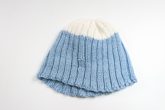 Strikket hue fra Hemstickat - Størrelse 56/62 - Blå