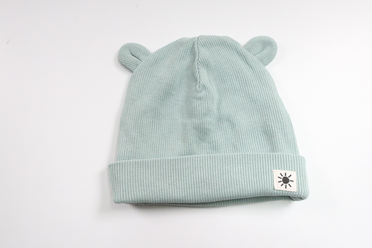 Ribbet hue med ører fra Lindex - Størrelse 36/38 - Grøn