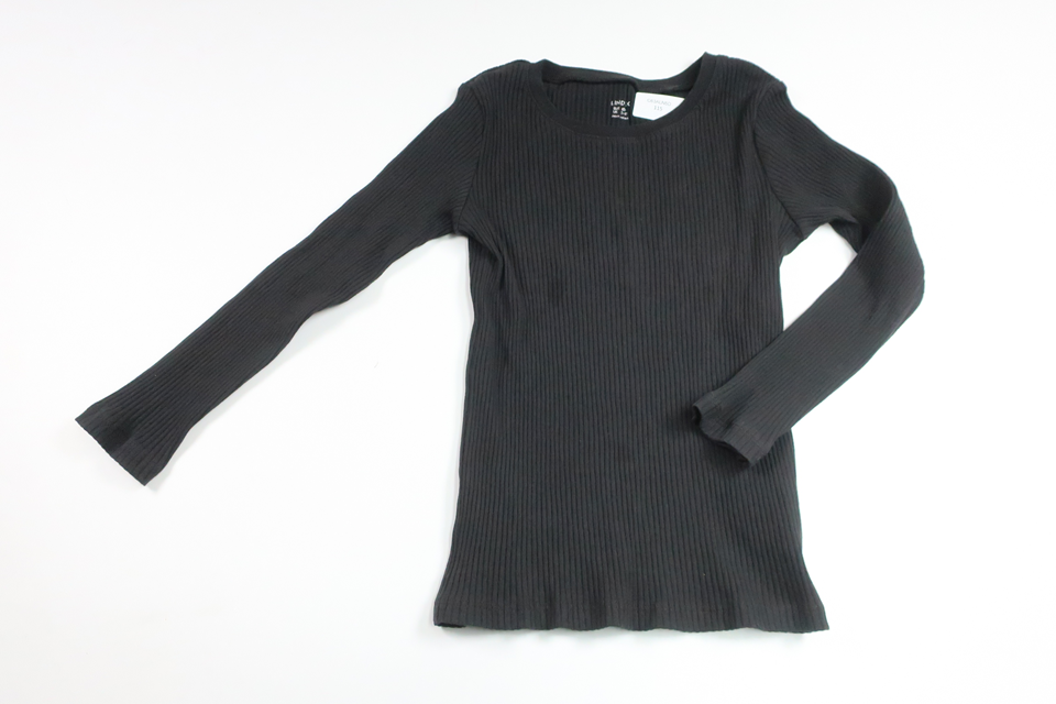Ribstrikket sweater fra Lindex - Størrelse 104 - Sort