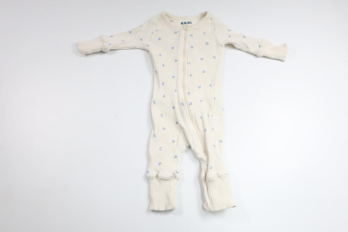 Ribbet pyjamas fra Rikiki - Størrelse 56 - Off-white