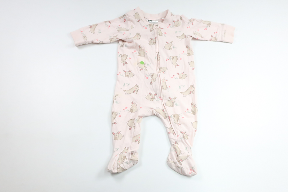 Pyjamas med kaniner fra H&M - Størrelse 62 - Lyserød