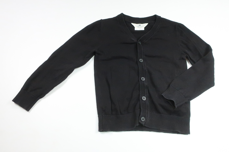 Strikket cardigan fra H&M - Størrelse 122/128 - Sort