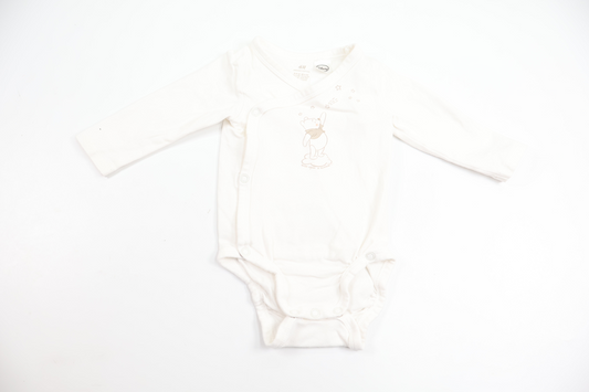 Slå-om-body med Peter Plys fra H&M - Størrelse 62 - Hvid