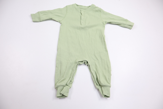 Ribbad pyjamas från BEBE - Storlek 60 - Grön