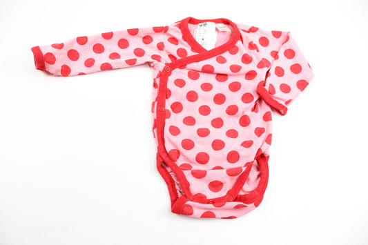 Prikket slå om-body fra H&M - Størrelse 62 - Rosa