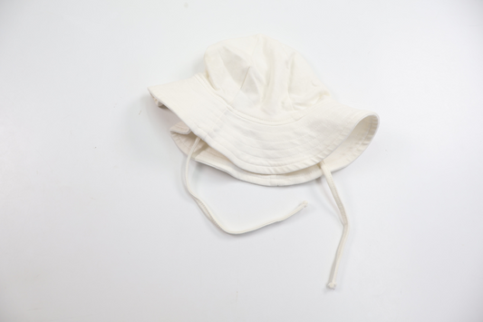 Solhatt från Lindex - Storlek 40/42 - Benvit