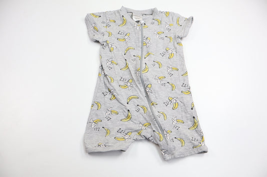 Pyjamas med bananer från Kappahl - Storlek 74/80 - Grå