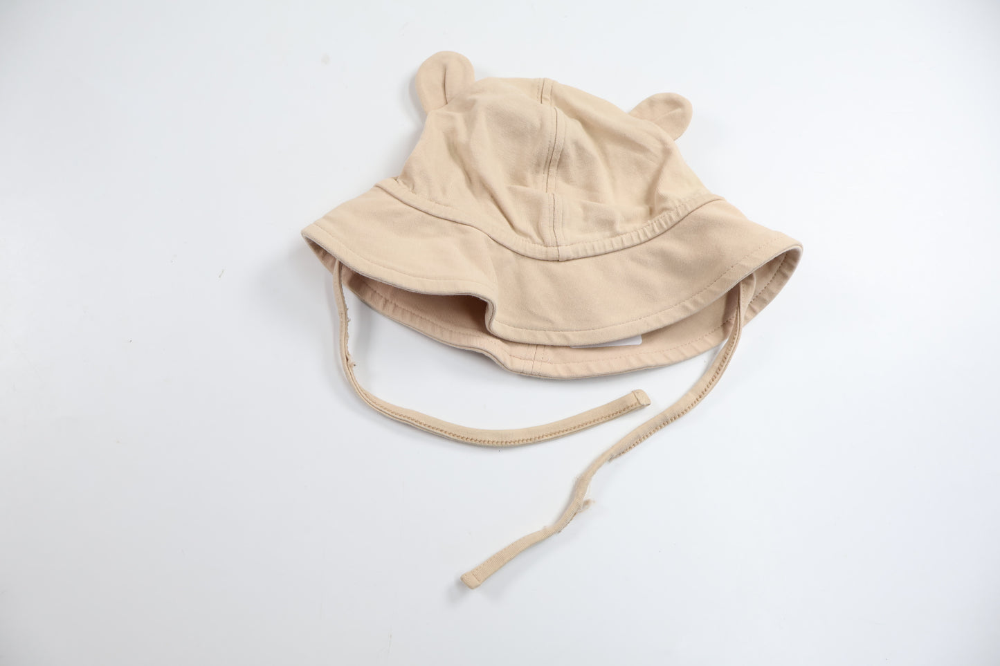 Mjuk solhatt från Polarn o. Pyret - Storlek 48 - Beige