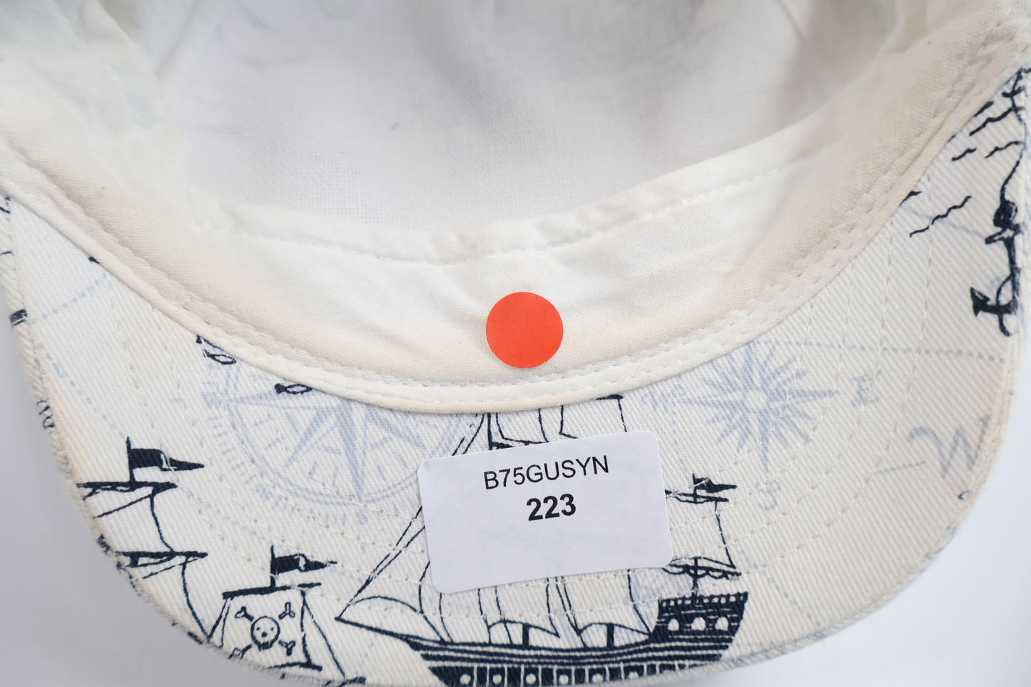 Keps från Newbie - Storlek 44/46 - Vit