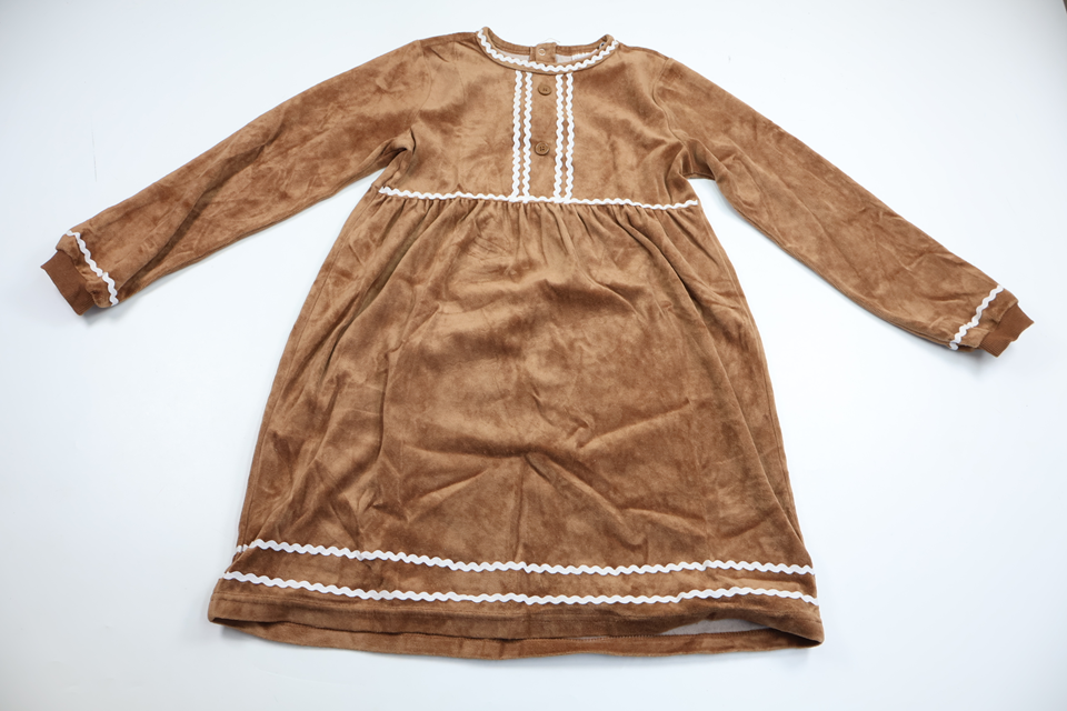 Pepparkaksklänning från Åhléns - Storlek 134/140 - Brun