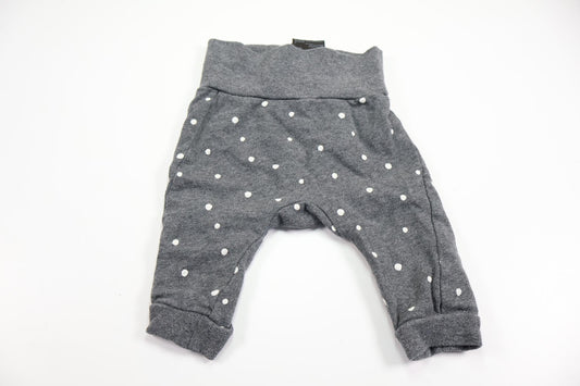 Prikkede bukser fra H&M - Størrelse 62 - Grå
