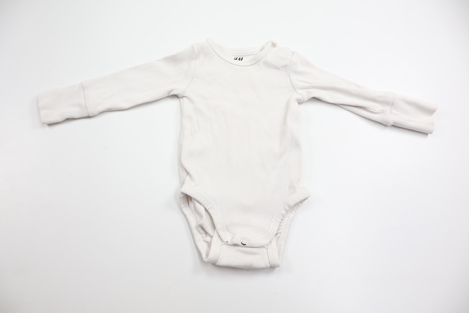 Ribbad body från H&M - Storlek 62 - Vit