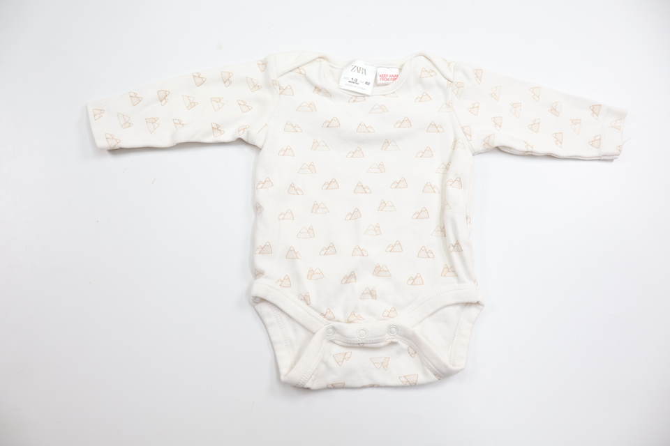 Body från Zara - Storlek 56/62 - Benvit