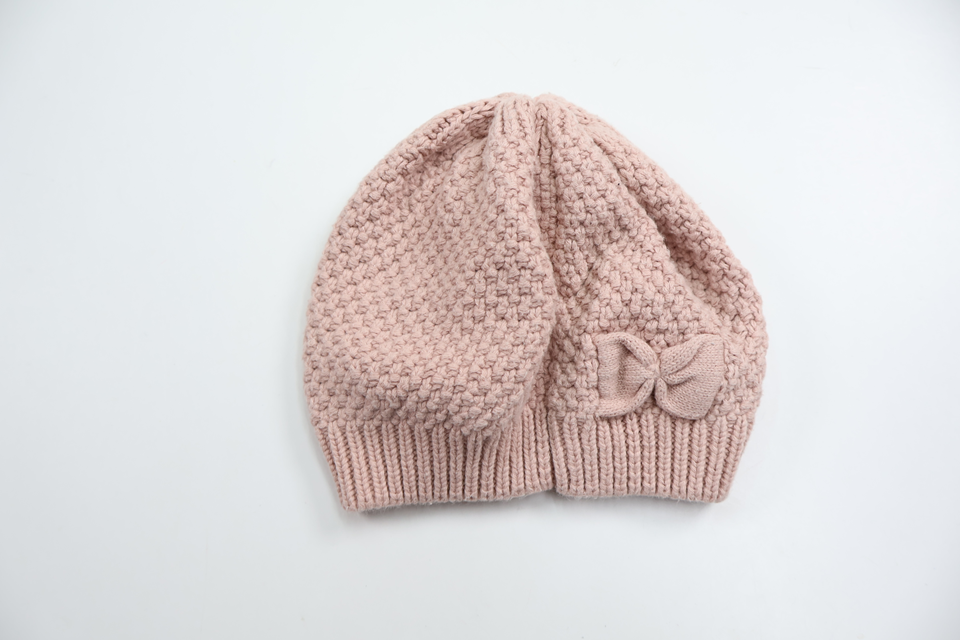 Mössa från Lindex - Storlek 46/48 - Rosa