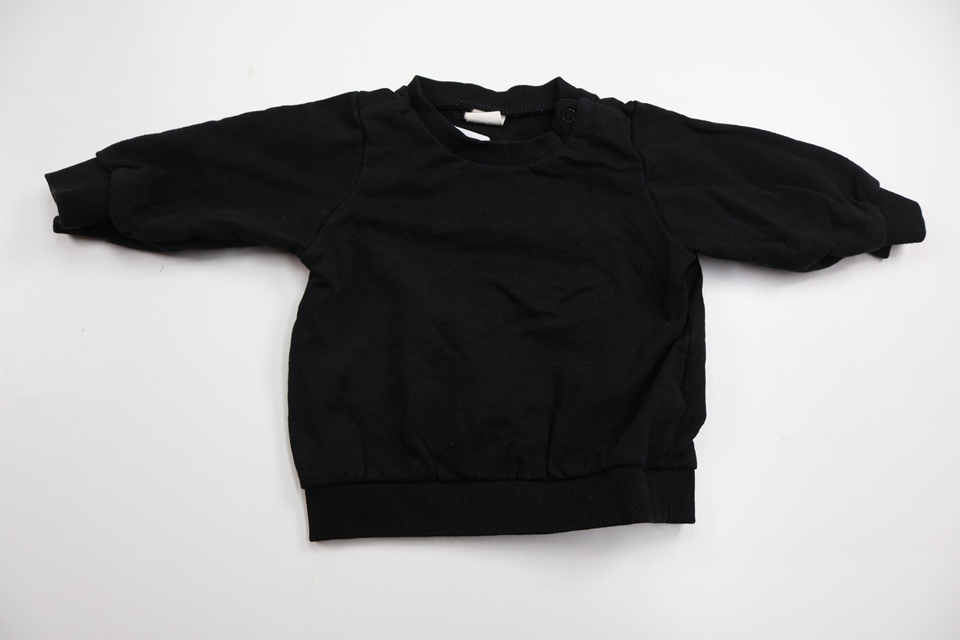 Sweatshirt från H&M - Storlek 62 - Svart