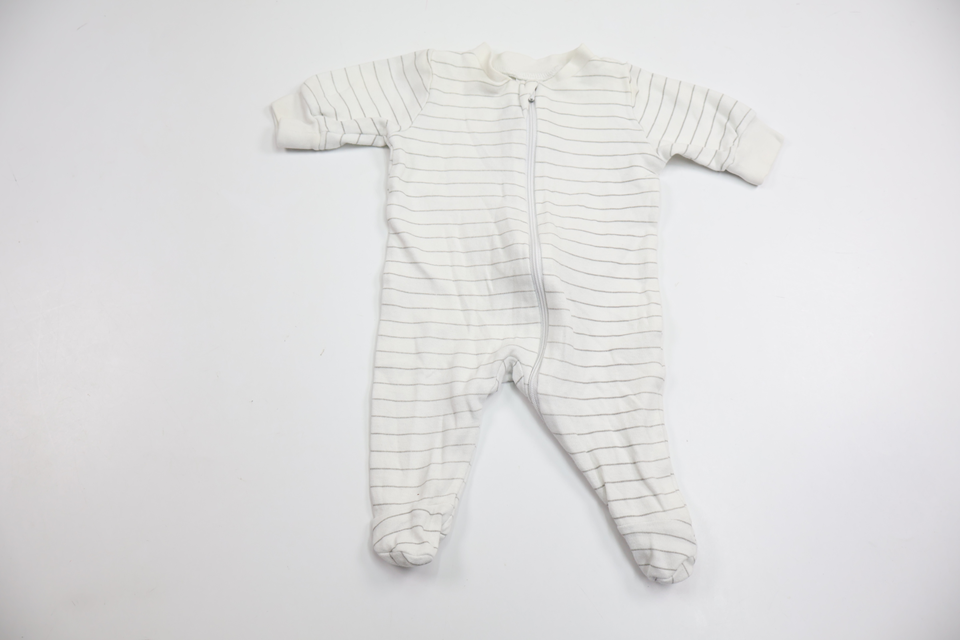 Randig pyjamas från Kappahl - Storlek 44 - Vit