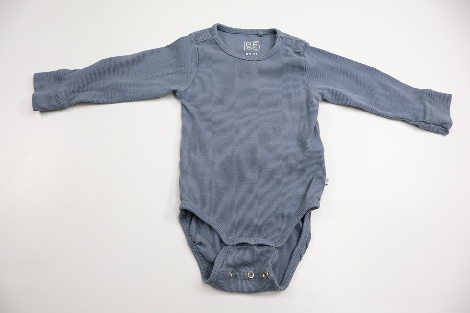 Ribbad body från BEBE - Storlek 80 - Blå