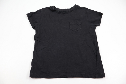 T-shirt fra Åhléns - Størrelse 98/104 - Sort