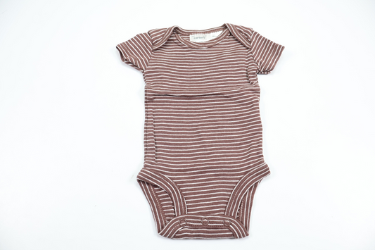 Stribet body fra Carter's - Størrelse 50 - Brun