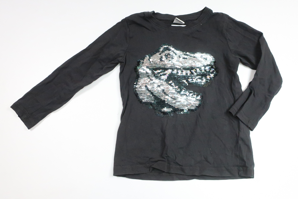 Sweater med vendbare pailletter fra Lindex - Størrelse 104 - Sort