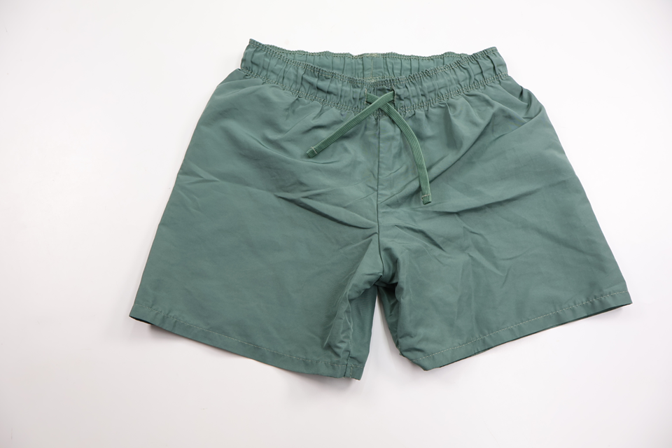 Badshorts från H&M - Storlek 110/116 - Grön