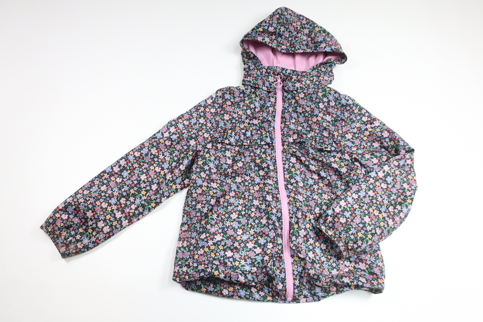 Blomsterjakke fra H&M - Størrelse 122/128 - Multifarvet