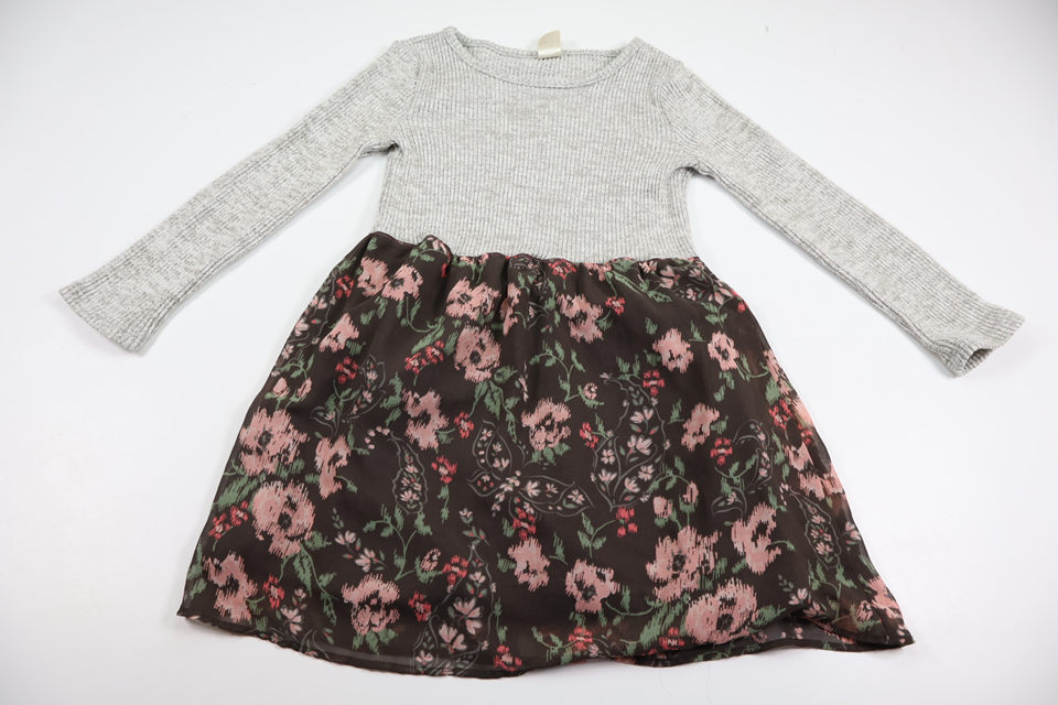 Kjole fra Oshkosh B'gosh - Størrelse 116 - Grå