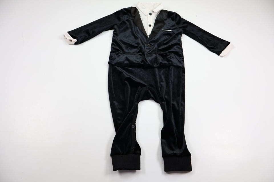 Jumpsuit "Smoking" fra The Tiny Universe - Størrelse 80 - Sort
