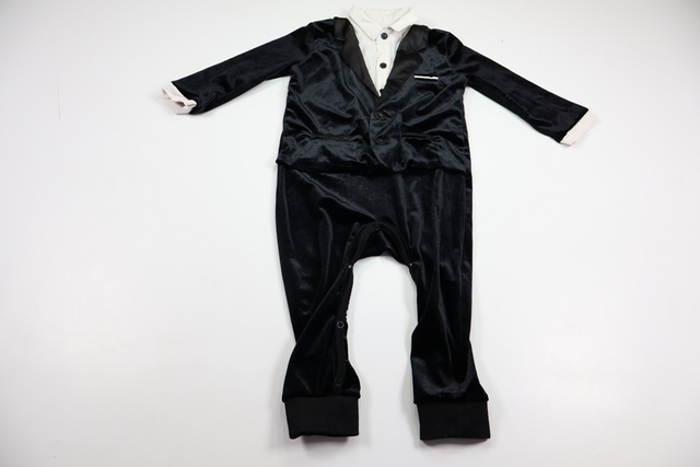 Jumpsuit "Smoking" fra The Tiny Universe - Størrelse 80 - Sort