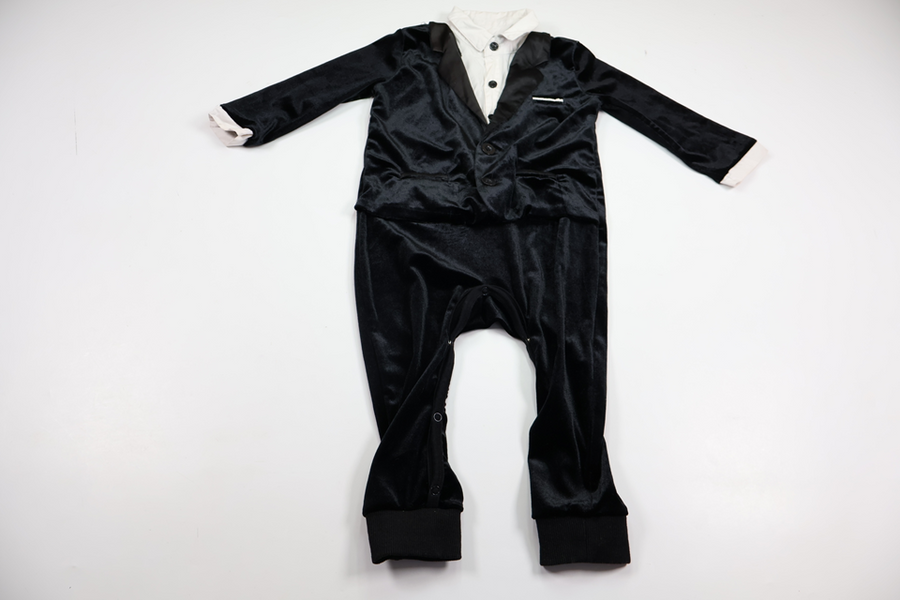 Jumpsuit "Smoking" fra The Tiny Universe - Størrelse 80 - Sort