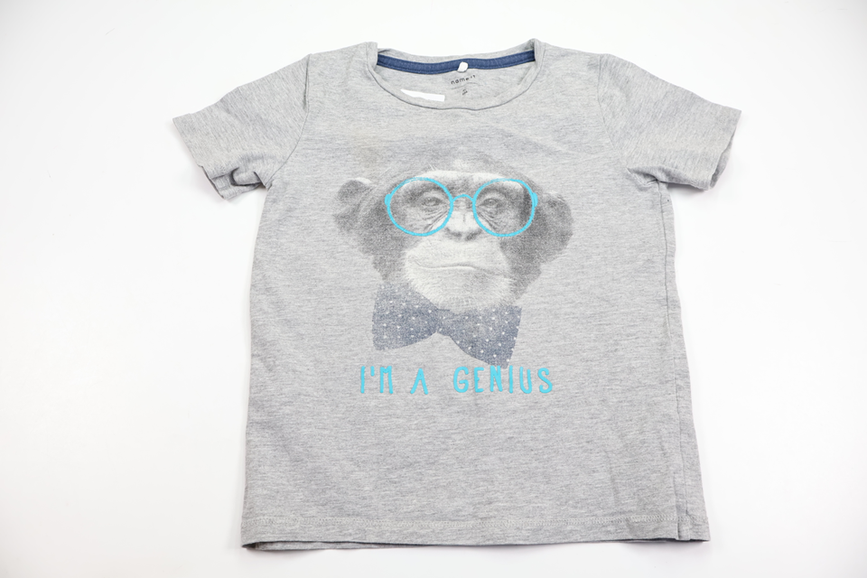 T-shirt fra Name It - Størrelse 104 - Grå