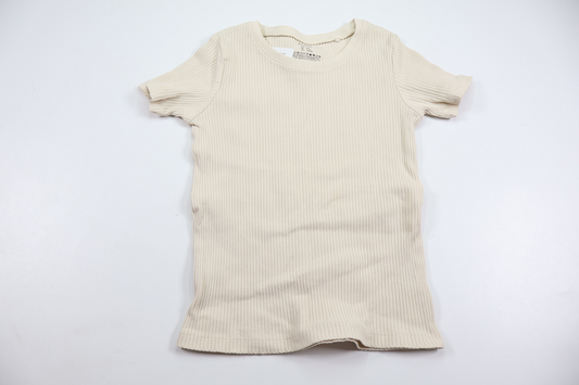 Ribbad t-shirt från Lindex - Storlek 104 - Benvit