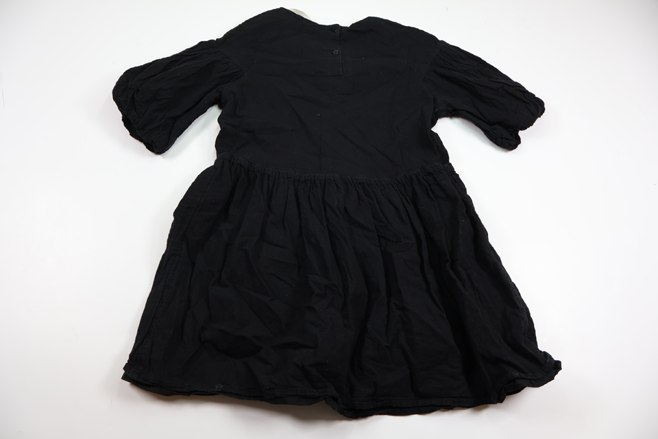 Kjole fra H&M - Størrelse 128 - Sort