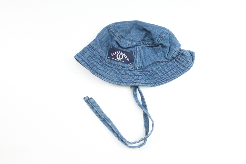 Solhat fra Lindex - Størrelse 42/44 - Denim