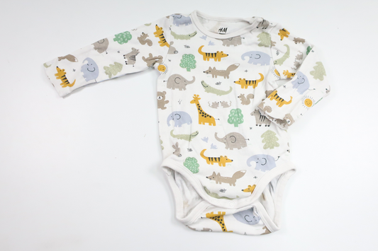 Body med dyr fra H&M - Størrelse 68/74 - Hvid