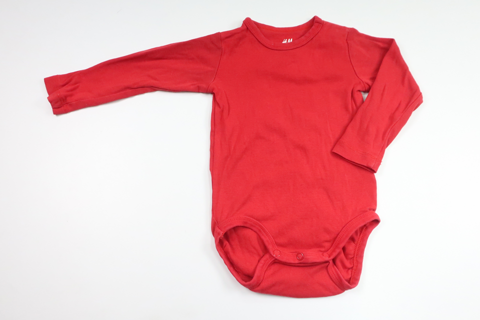Bodysuit fra H&M - Størrelse 74/80 - Rød