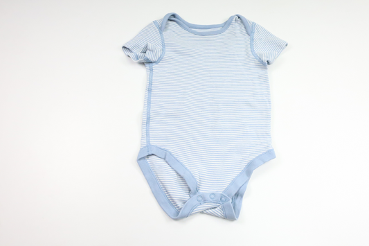 Stribet bodysuit fra M&S - Størrelse 92 - Blå
