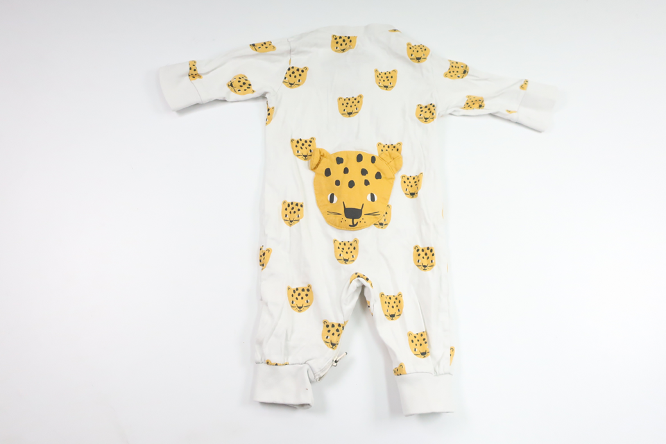 Pyjamas med leoparder fra Lindex - Størrelse 56 - Hvid