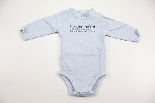 Body "Troublemaker" fra Petite Mini - Størrelse 56 - Grå