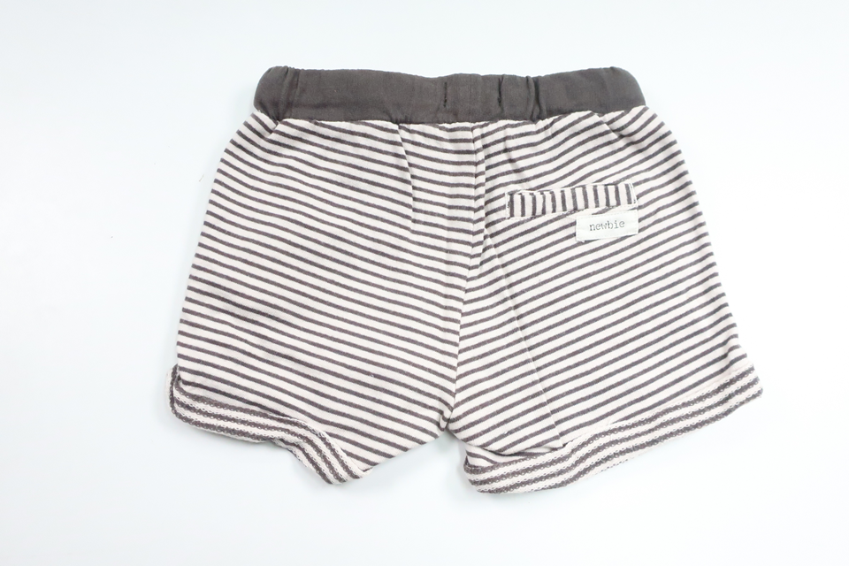 Stribede shorts fra Newbie - Størrelse 68 - Grå