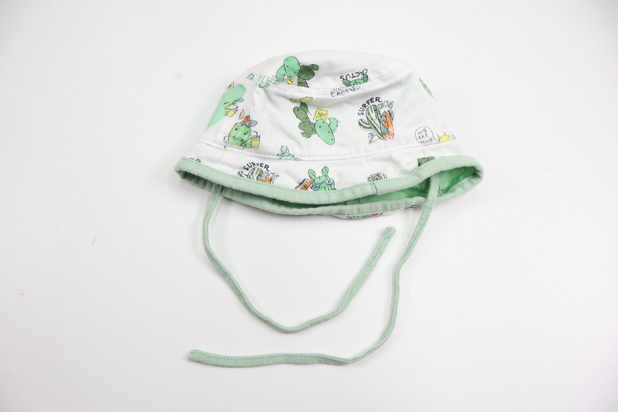 Solhatt från United Colors of Benetton - Storlek 62 - Vit