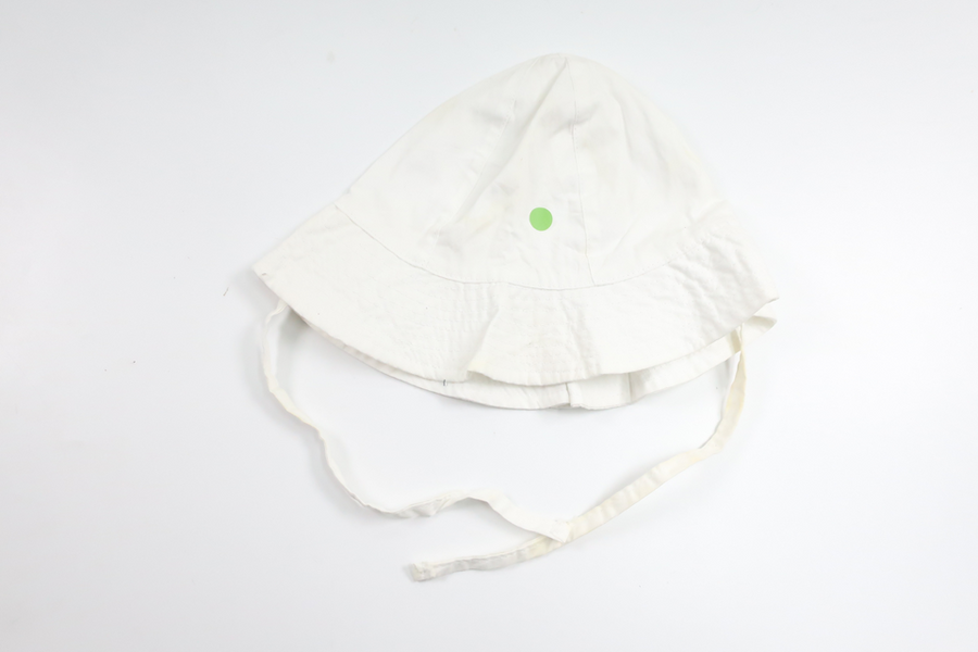 Solhat fra Ukendt - Størrelse 50/52 - Hvid