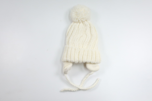 Fleeceforet hue med kvast fra Åhléns - Størrelse 42/44 - Off-white