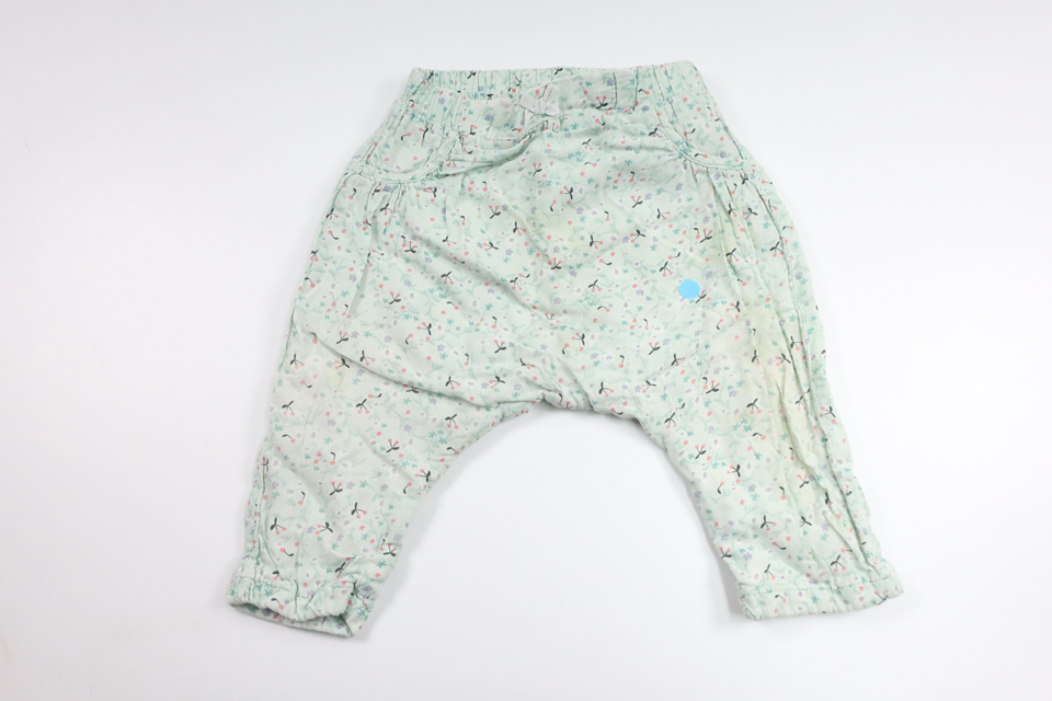 Forede bukser med blomsterprint fra H&M - Størrelse 68 - Blå