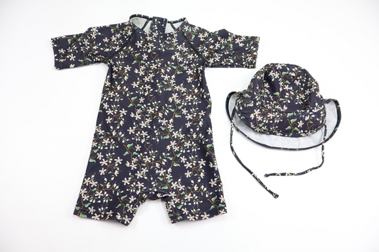 UV-dragt med matchende UV-hat fra Mini A Ture - Størrelse 74/80 - Marineblå